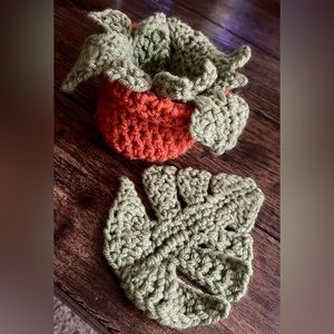 Handmade crochet Monstera Leaf coasters.